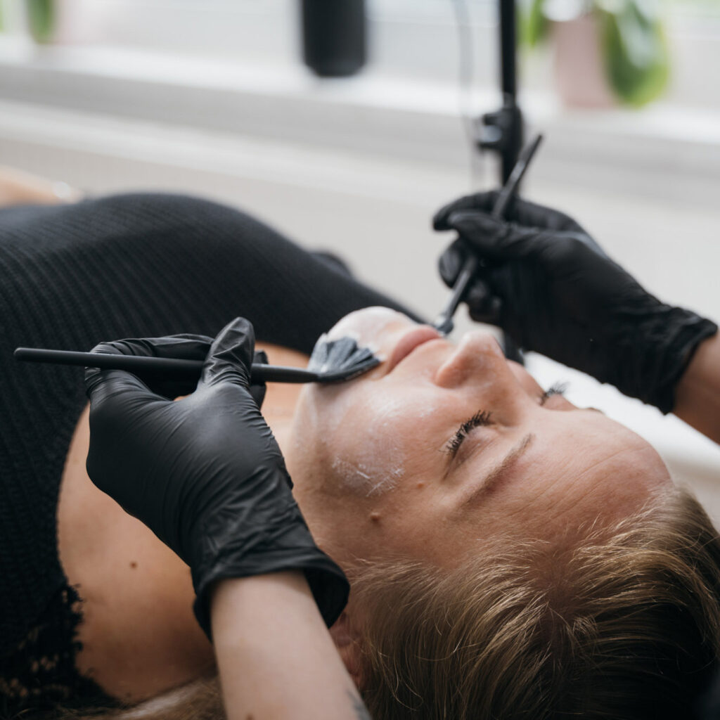 Klassische Gesichtsbehandlung